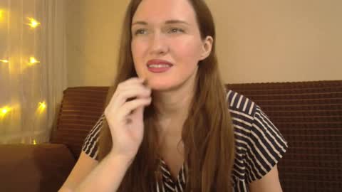 Snapshot of dixiemiller chatting on March 2025 05:54:01 AM Dixiemiller online show from March 2025 05:54:01 AM