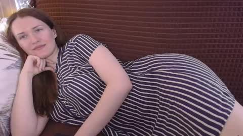 Snapshot of dixiemiller chatting on April 2026 01:49:02 PM Dixiemiller online show from April 2026 01:49:02 PM