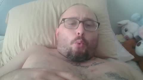 Snapshot of djmixxx89420 chatting on December 2025 09:55:02 PM djmixxx89420 online show from December 2025 09:55:02 PM