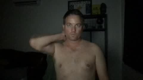 Snapshot of djswpyv chatting on October 2025 02:52:01 AM TriflinYoBitch online show from October 2025 02:52:01 AM