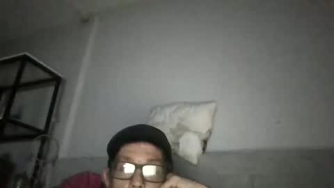 Snapshot of dlovesr4ever chatting on November 2025 11:43:02 PM Studley86 online show from November 2025 11:43:02 PM