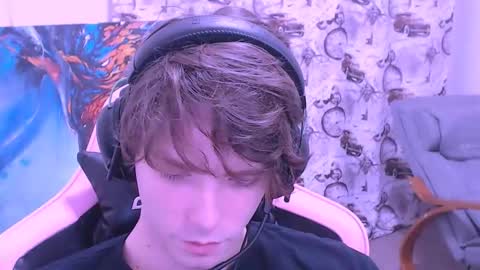 Snapshot of dmitryromanov chatting on December 2025 05:28:01 AM Dead A online show from December 2025 05:28:01 AM