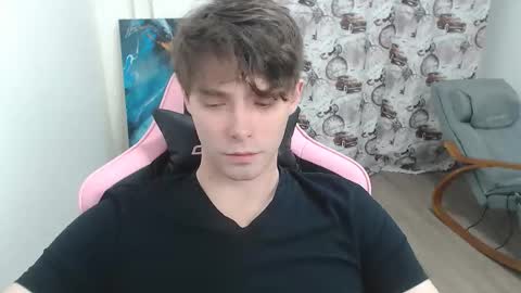 Snapshot of dmitryromanov chatting on December 2025 06:38:02 PM Dead A online show from December 2025 06:38:02 PM