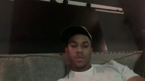 dmullnc_ online show from November 2025 06:46:01 AM