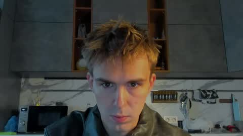 Robert online show from May 2026 12:33:02 PM