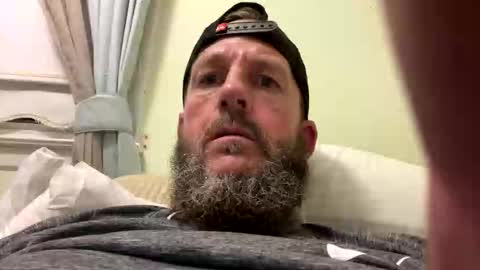 Snapshot of docblovesletters chatting on October 2025 07:07:02 AM docblovesletters online show from October 2025 07:07:02 AM