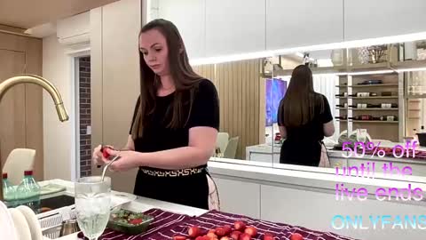 Ctia But I prefer to be called DOCE online show from February 2025 09:04:01 PM