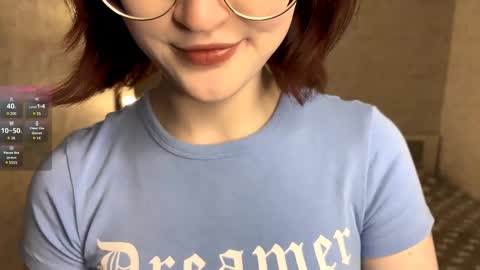 Snapshot of dodiebabikian chatting on June 2026 09:17:02 PM Annie PVT IS OPEN online show from June 2026 09:17:02 PM