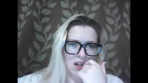 dolce_tempt online show from January 2026 05:40:01 PM