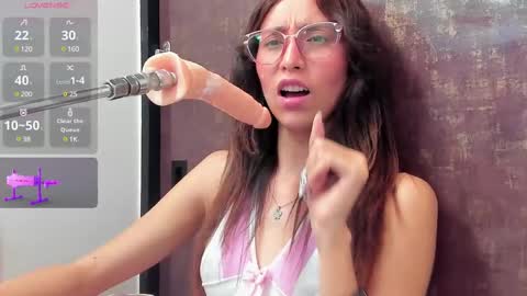 Bella  online show from March 2025 10:56:01 PM