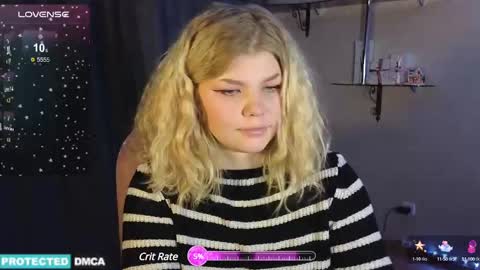 Chloe online show from December 2024 05:08:01 PM