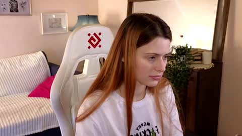 Snapshot of doll_lesli chatting on December 2024 05:20:02 PM Your doll Lesli online show from December 2024 05:20:02 PM