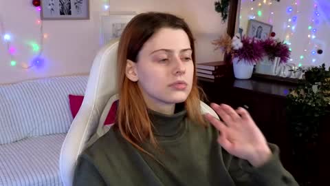 Snapshot of doll_lesli chatting on December 2024 02:35:02 PM Your doll Lesli online show from December 2024 02:35:02 PM