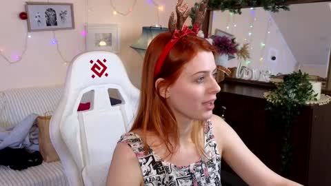 Snapshot of doll_lesli chatting on December 2024 06:22:02 PM Your doll Lesli online show from December 2024 06:22:02 PM