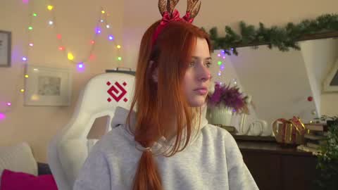 Snapshot of doll_lesli chatting on December 2024 02:54:01 PM Your doll Lesli online show from December 2024 02:54:01 PM