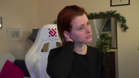 Snapshot of doll_lesli chatting on January 2025 02:35:01 PM Your doll Lesli online show from January 2025 02:35:01 PM