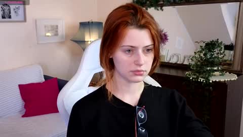 Snapshot of doll_lesli chatting on January 2025 02:21:01 PM Your doll Lesli online show from January 2025 02:21:01 PM