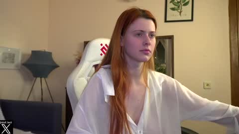 Snapshot of doll_lesli chatting on February 2025 05:15:02 PM Your doll Lesli online show from February 2025 05:15:02 PM