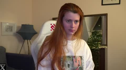 Snapshot of doll_lesli chatting on February 2025 05:29:02 PM Your doll Lesli online show from February 2025 05:29:02 PM