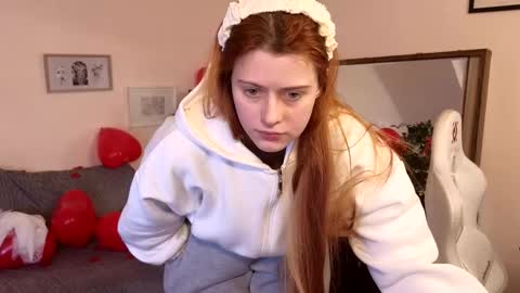 Snapshot of doll_lesli chatting on February 2025 03:05:02 PM Your doll Lesli online show from February 2025 03:05:02 PM