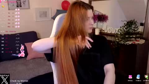 Snapshot of doll_lesli chatting on February 2025 05:50:01 PM Your doll Lesli online show from February 2025 05:50:01 PM