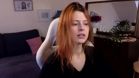 Snapshot of doll_lesli chatting on February 2025 02:31:02 PM Your doll Lesli online show from February 2025 02:31:02 PM