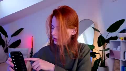 Your doll Lesli online show from November 2025 09:31:01 AM