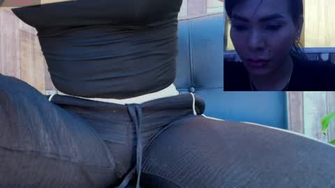 doll_lorenn26 online show from May 2026 06:13:02 PM