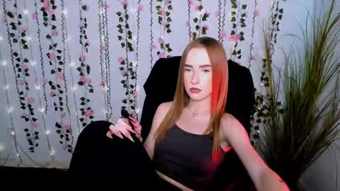 doll_vey online show from September 2025 01:33:02 PM