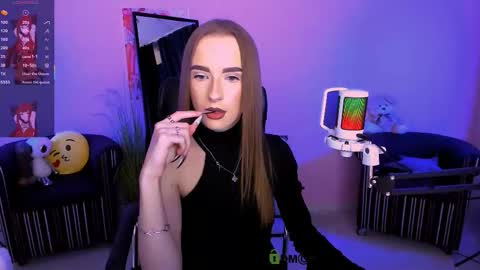 doll_vey online show from October 2025 07:26:01 PM