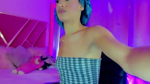 dollcute_latin online show from June 2026 06:52:01 PM