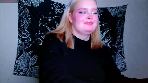 Snapshot of dolled_up_cvnt chatting on January 2026 11:47:02 PM Miss Rose online show from January 2026 11:47:02 PM