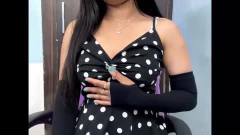 Snapshot of dollmeenu chatting on February 2026 09:06:01 AM dollmeenu online show from February 2026 09:06:01 AM