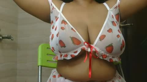 dolly_2 online show from June 2026 04:07:02 AM