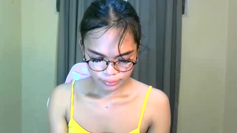 dolly_angel2 online show from December 2024 03:44:01 PM
