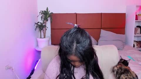 Snapshot of dolly_paige chatting on January 2025 11:21:02 PM emily -- online show from January 2025 11:21:02 PM