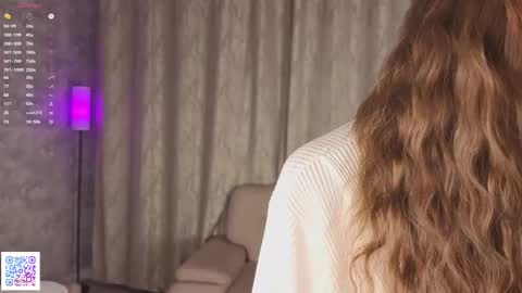 Snapshot of dollyburruss chatting on November 2025 04:14:02 AM Emilia online show from November 2025 04:14:02 AM