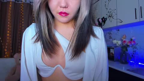 Snapshot of dollyiaa chatting on January 2025 02:22:01 AM Dollya online show from January 2025 02:22:01 AM