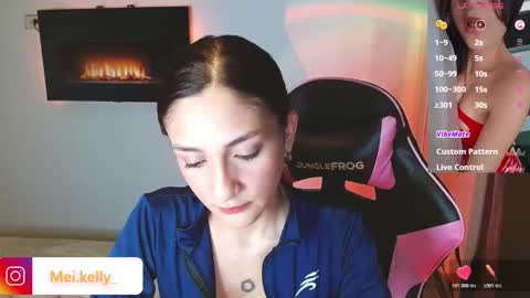 Snapshot of dollykelly_ chatting on February 2026 02:01:02 AM dollykelly_ online show from February 2026 02:01:02 AM