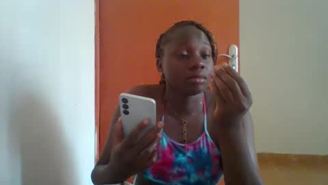 Snapshot of dollyvee chatting on March 2026 11:10:01 AM dollyvee online show from March 2026 11:10:01 AM