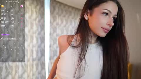 Snapshot of dollyvela chatting on March 2026 02:57:02 PM Dolly online show from March 2026 02:57:02 PM