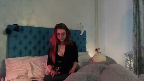 Dolores Sage online show from June 2026 03:49:02 PM