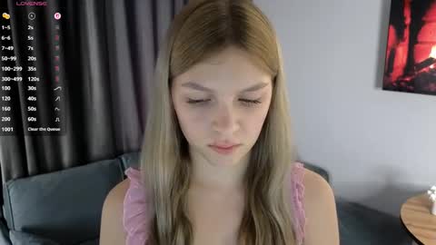 Snapshot of doloressmith_ chatting on February 2026 07:04:02 AM Christie online show from February 2026 07:04:02 AM