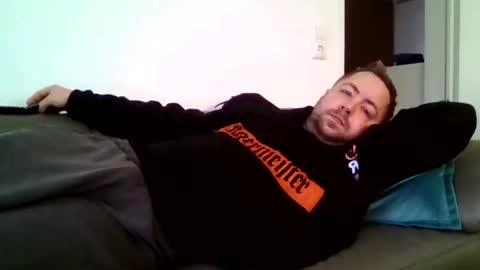 Snapshot of dombio_12 chatting on November 2025 01:28:02 PM dombio_12 online show from November 2025 01:28:02 PM