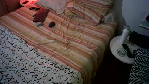 Snapshot of domfetishx chatting on October 2025 05:15:02 AM all fetishes online show from October 2025 05:15:02 AM