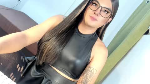 ANGELA online show from November 2025 07:59:02 PM