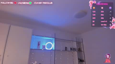 Snapshot of domina_deivis chatting on January 2025 05:09:01 AM I WILL BE BACK ON WEDNESDAY DECEMBER 4 0100AM COLOMBIA TIME online show from January 2025 05:09:01 AM