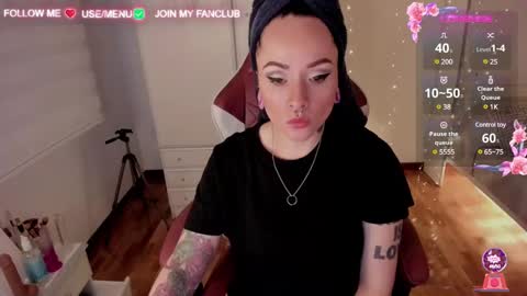 Snapshot of domina_deivis chatting on February 2025 07:50:01 AM I WILL BE BACK ON WEDNESDAY DECEMBER 4 0100AM COLOMBIA TIME online show from February 2025 07:50:01 AM
