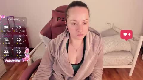 Snapshot of domina_deivis chatting on December 2025 02:02:02 PM I WILL BE BACK ON WEDNESDAY DECEMBER 4 0100AM COLOMBIA TIME online show from December 2025 02:02:02 PM