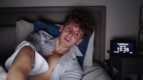 Snapshot of dominantalex182 chatting on October 2025 03:25:01 PM Alex... online show from October 2025 03:25:01 PM